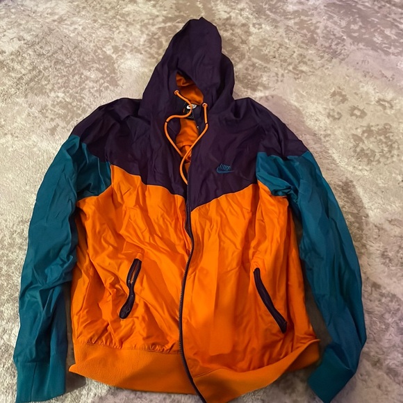 Nike windbreaker - Picture 1 of 6